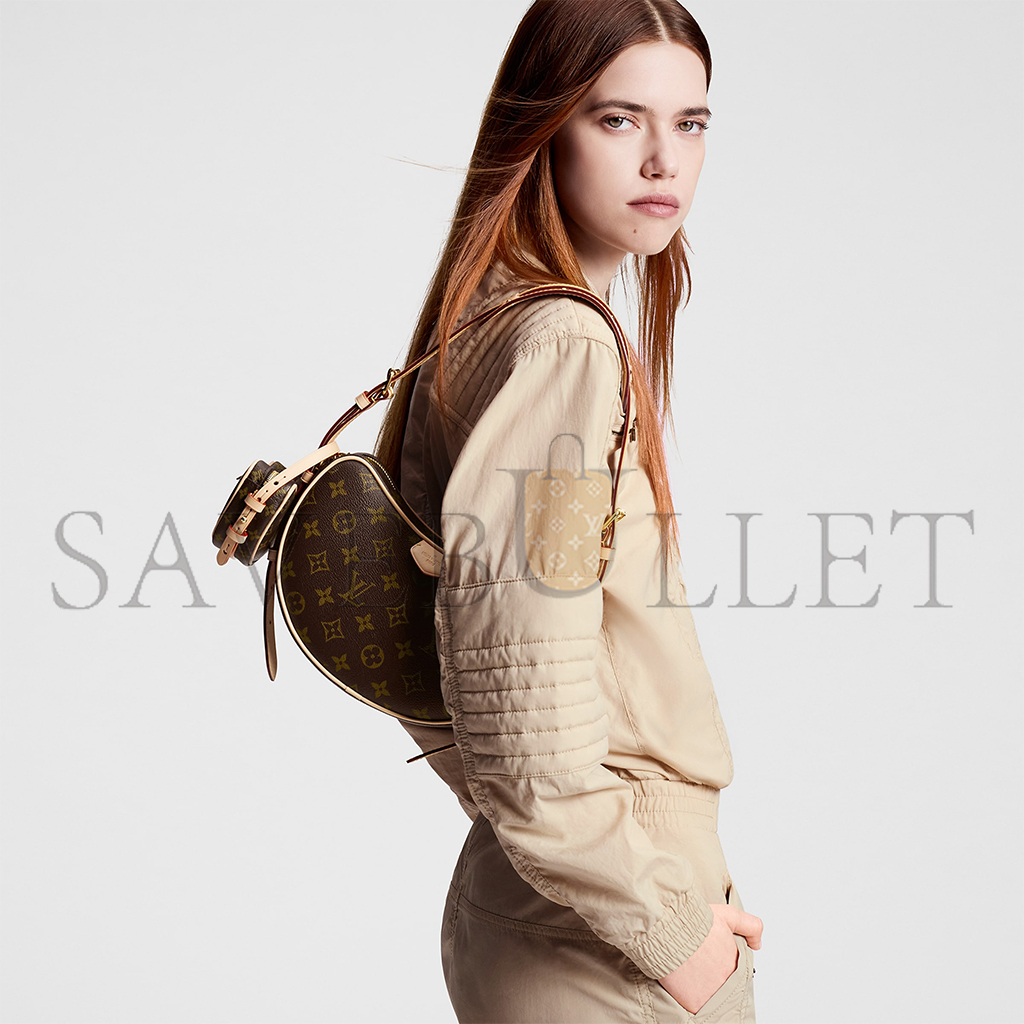 l**is V*t*n croissant mm m46828 (25*15*5cm)